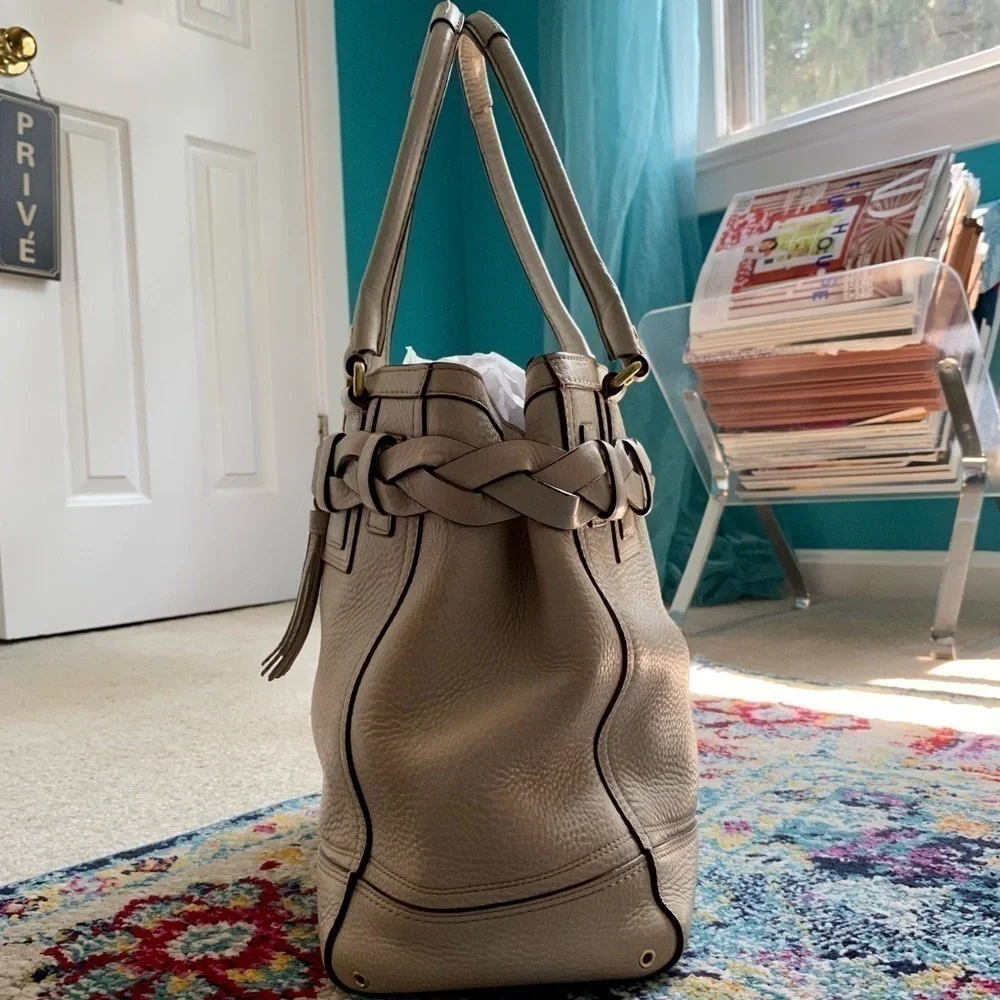 Coach Limited Edition Pebbled Leather Shoulder Tote Satchel Bag J0693-10530